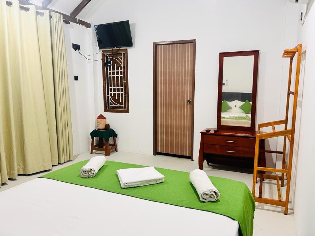Palm Beach Resort Ceylon Джафна Экстерьер фото